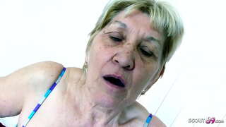 Molt antigues Àvia Gabi té Sexe amb Monstre gall jove