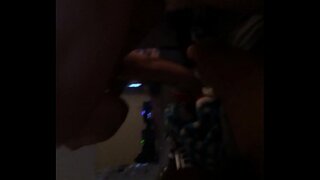 МокНиколь mijenja mužu, dok je onaj na poslu