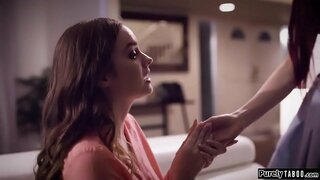 ���័យជំទង់យ៉ាងលឿនផ្លាស់ប្តូរកិច្ចប្រជុំនេះពេលវេលានៃកាលបរិច្ឆេទរបស់នាង sis មានជាមួយនឹងក្មេងស្រីមួយនាងបានជួបណ្តាញ។នាងបានប្ដូខ្លួនឯងដើម្បីមើលទៅដូចនាង sis និងបង្ហាញឡើង ifo របស់នាច្ឆេផ្ទះ។នាងរៀបក្មេងស្រីទៅរួមភេទ